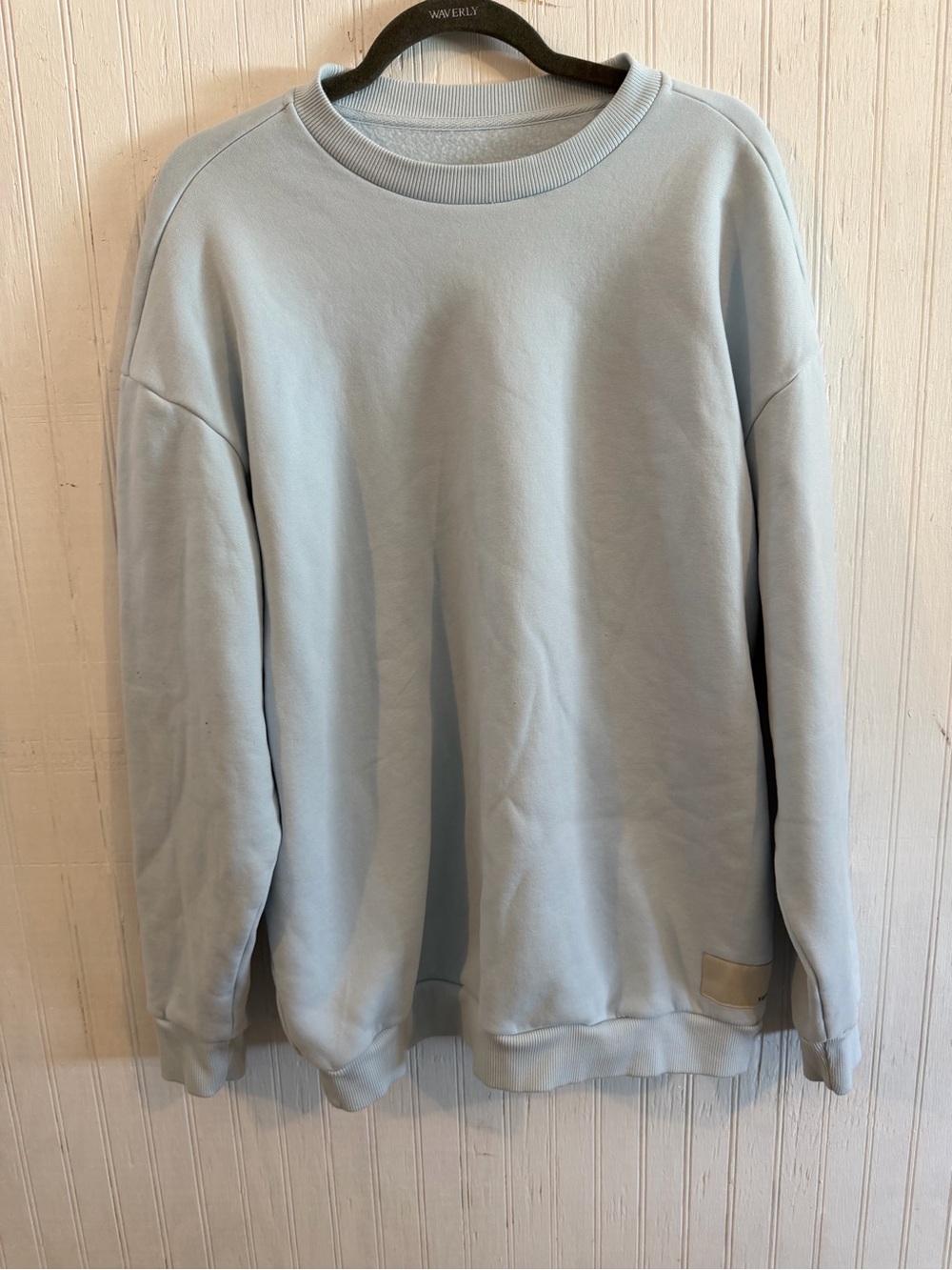 Vuori, Cozy Light Blue Oversized Sweatshirt - Picture 2 of 7